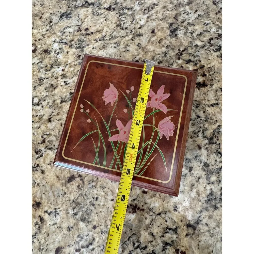 Vintage MCM wood jewelry box with flowers trinket